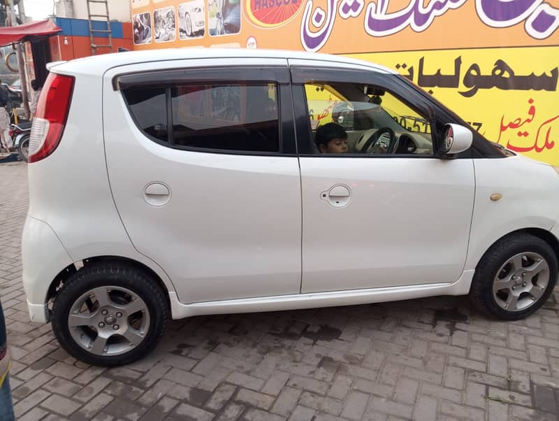 Nissan MOCO 2013 Family used 2