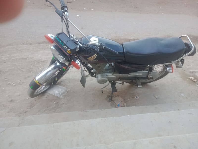 Urgent for sale honda 125 all ok 1