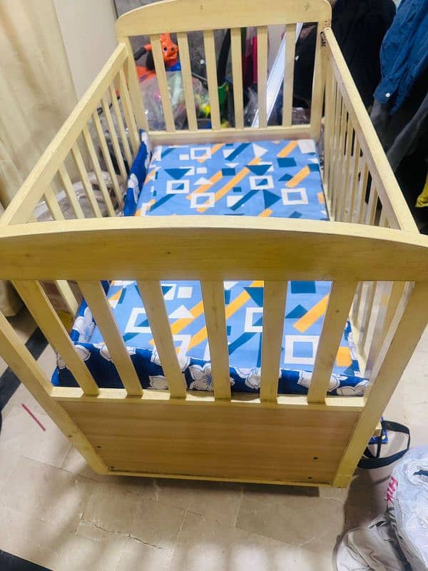 kids bed in new condition 1