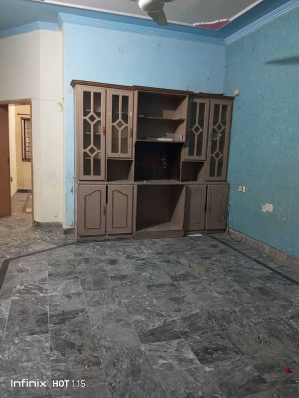 5 Marla upper portion for rent in new Gulzar E quaid 0