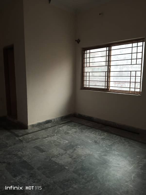 5 Marla upper portion for rent in new Gulzar E quaid 3