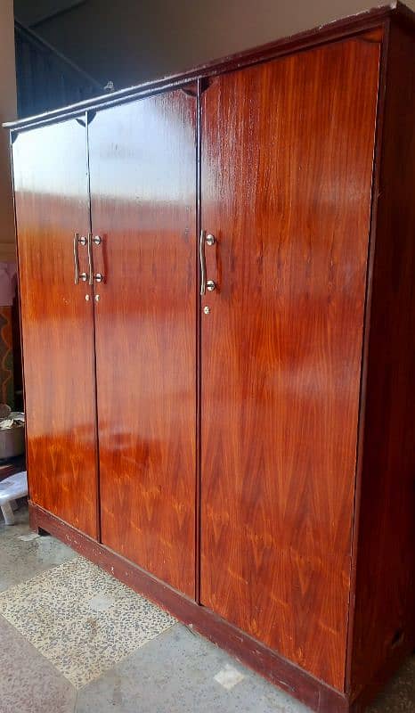 Wardrobe (Almari) for SALE! 0