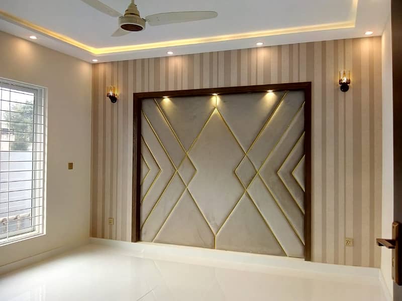 10 Marla House For Rent In Sector B Bahria Town Lahore 10