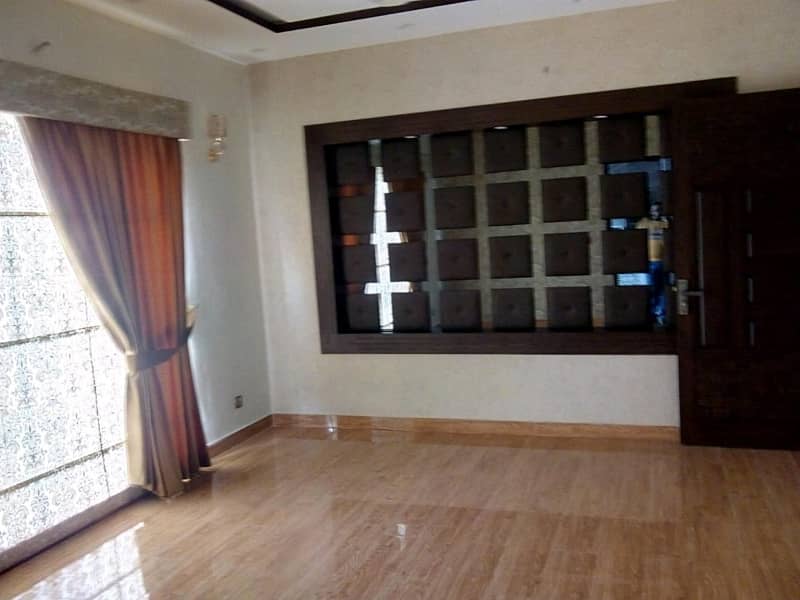 10 Marla House For Rent In Sector B Bahria Town Lahore 14