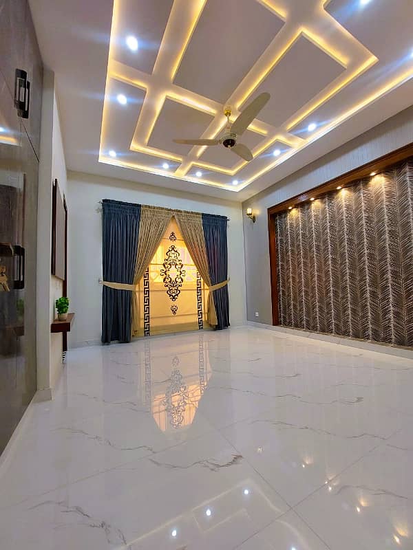 10 Marla House For Sale In Hussain Block Bahria Town Lahore 27