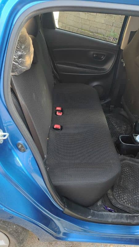 Toyota Vitz 2018 3