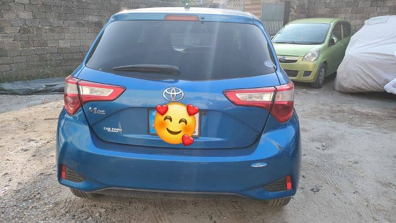 Toyota Vitz 2018 13