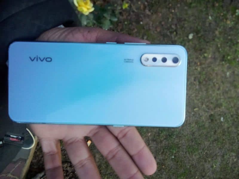 vivo s1 4