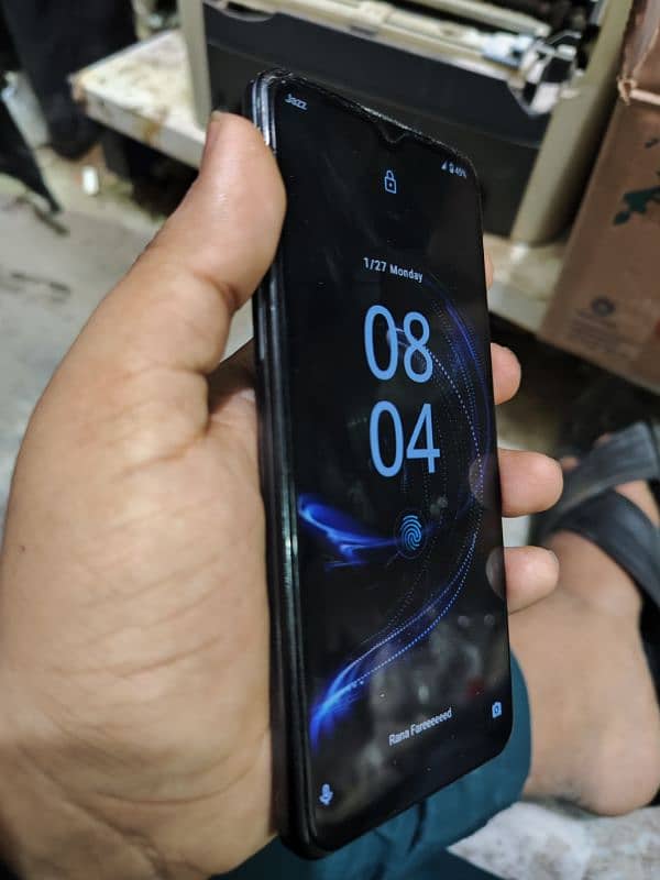 Aquos R5 Basic 2