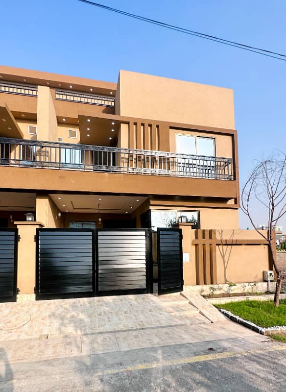 5 MARLA BRAND NEW HOUSE FOR SALE IN PARK VIEW CITY LAHORE 0