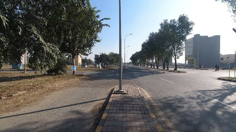 Commercial Plot For Sale In DHA Phase 8 - Ex Air Avenue 3