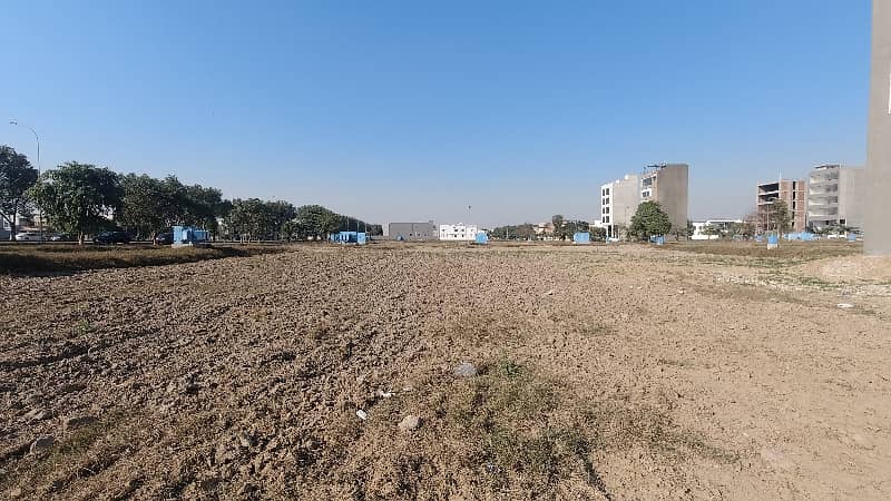 Commercial Plot For Sale In DHA Phase 8 - Ex Air Avenue 8