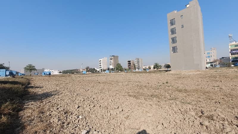 Commercial Plot For Sale In DHA Phase 8 - Ex Air Avenue 11