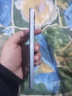 redmi 12 with box and original charher 8/128