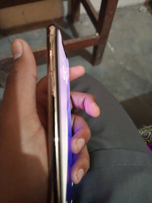 Iphone Xs for urgent sale 3