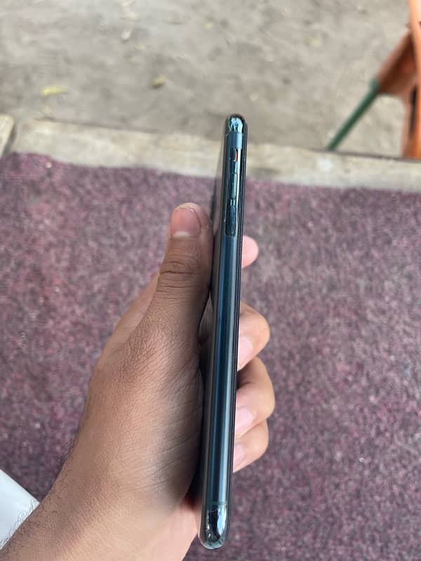 iphone 11 pro max 256gb non pta FU 2