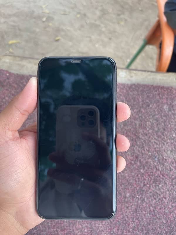 iphone 11 pro max 256gb non pta FU 3