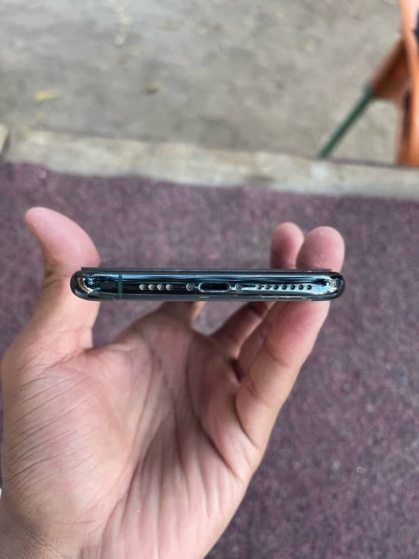 iphone 11 pro max 256gb non pta FU 5