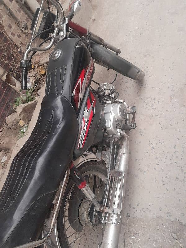 Honda 70. . . . ہنڈا 70 1