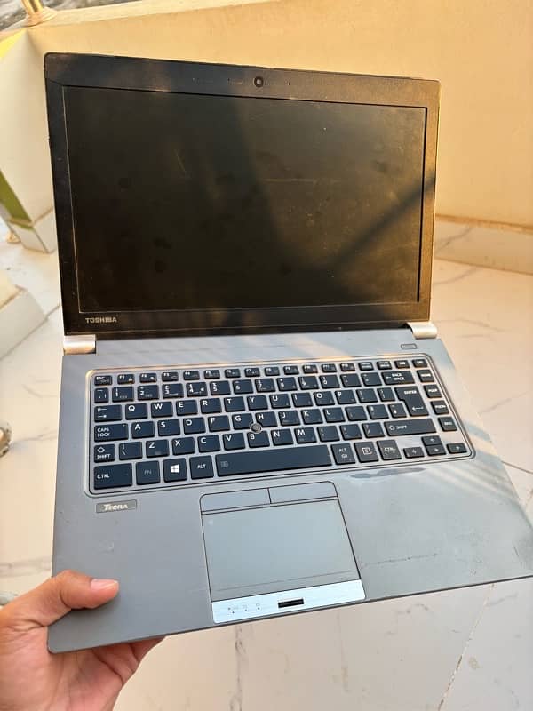 Toshiba Tecra Z40-A Laptop – Reliable, Lightweight, and Powerful! 1