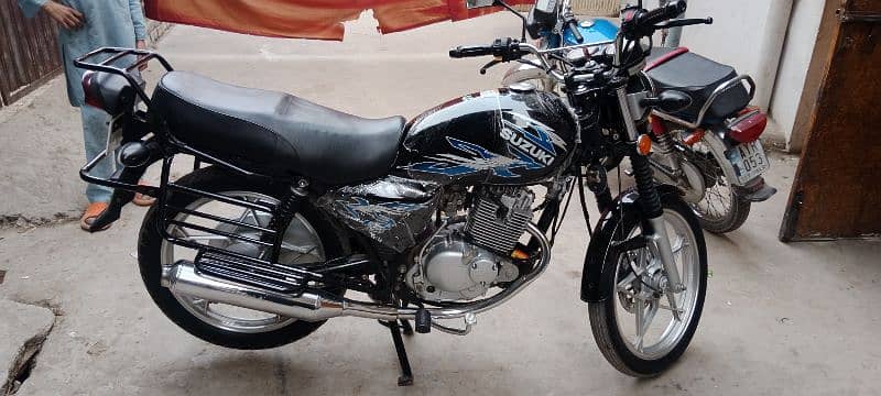 Suzuki gs150se 5