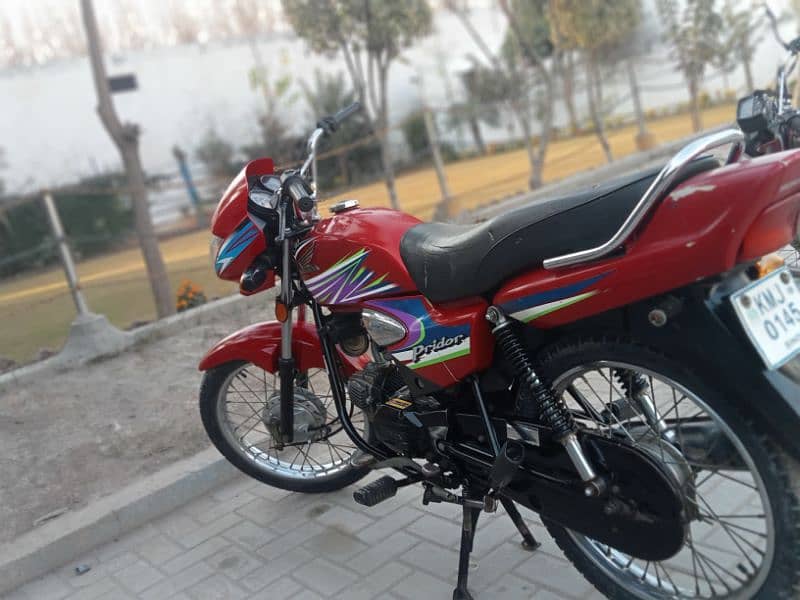 Honda 100 cc prider 4