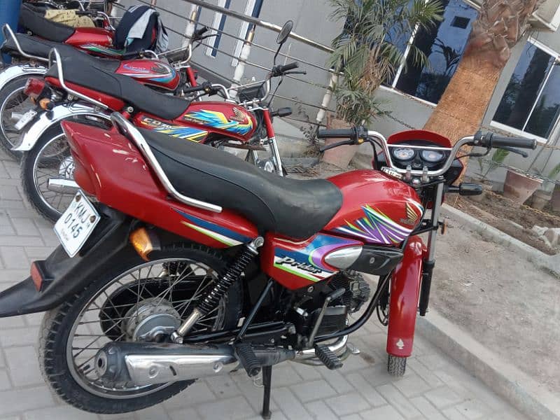 Honda 100 cc prider 6