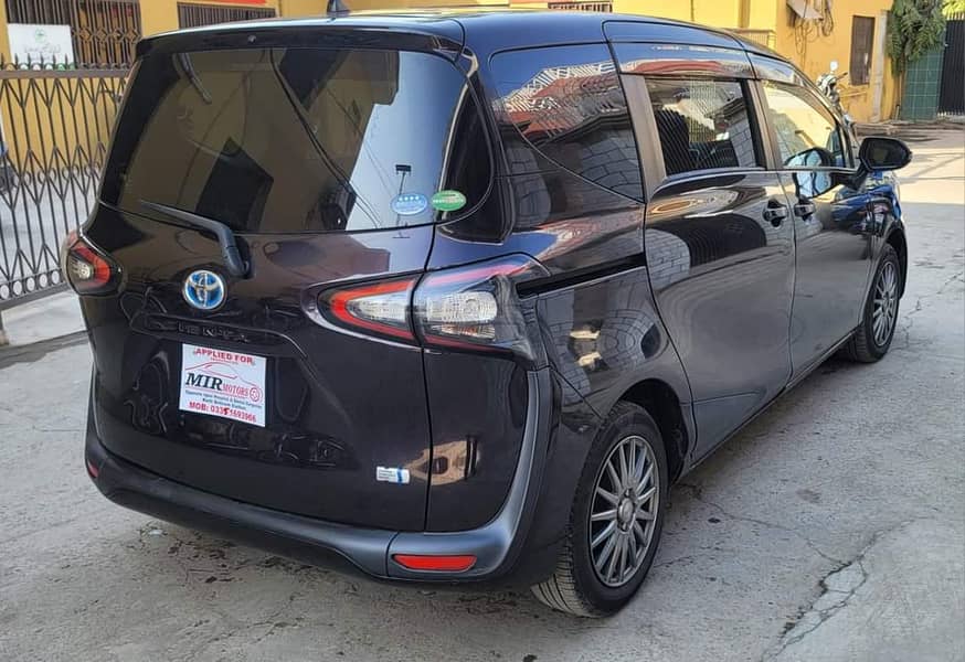 Toyota Sienta X 2018 1