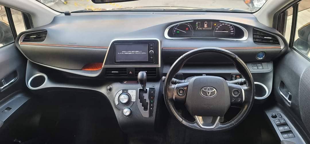 Toyota Sienta X 2018 5