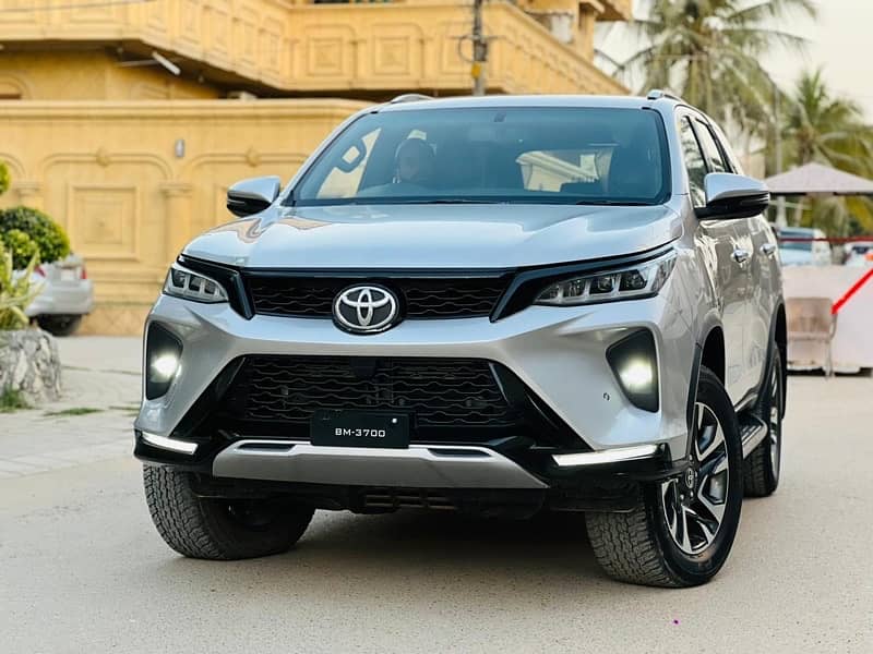 Toyota Fortuner Legender 2022 2