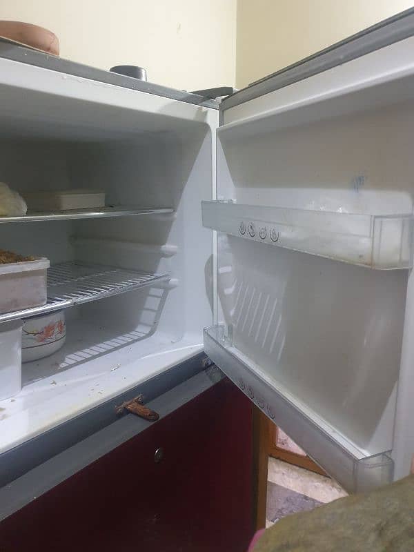 fridge urgent Sale 2