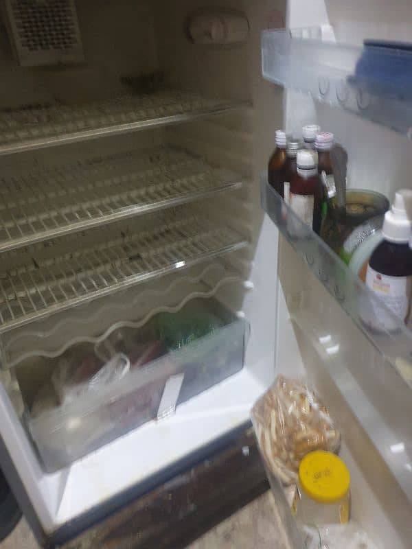 fridge urgent Sale 4