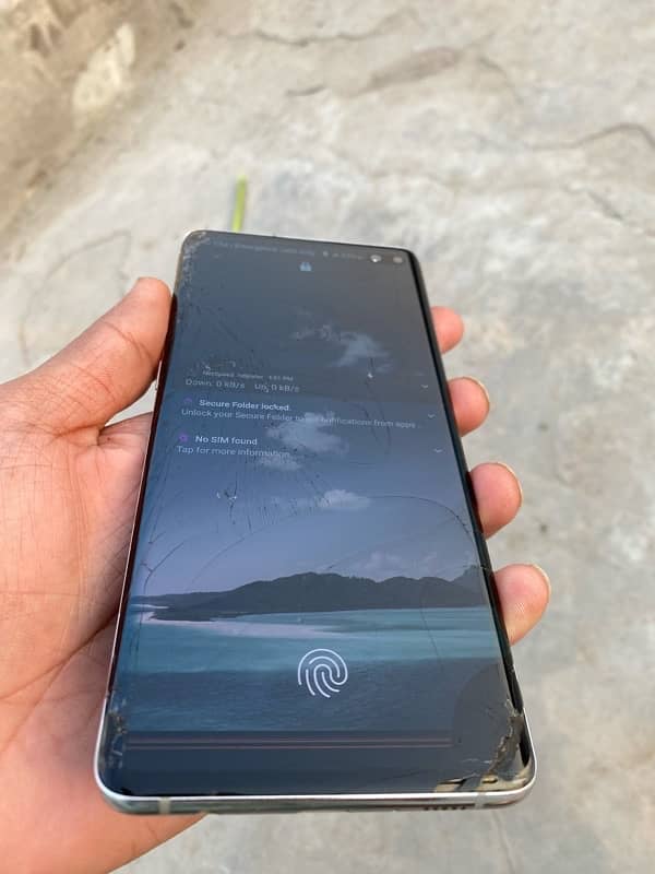 S10 plus 9