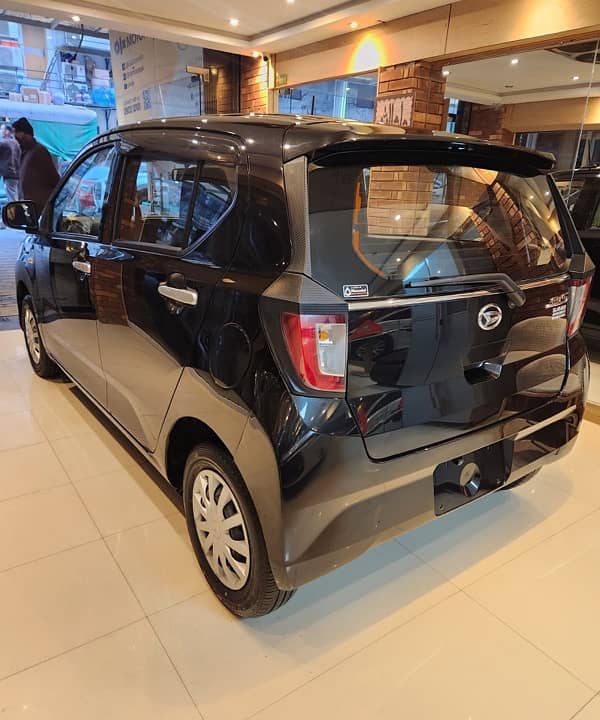 Daihatsu Mira 2023 0