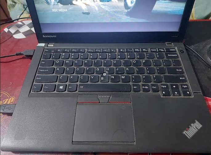 Lenovo Intel Core i5 with 5th Generation 1