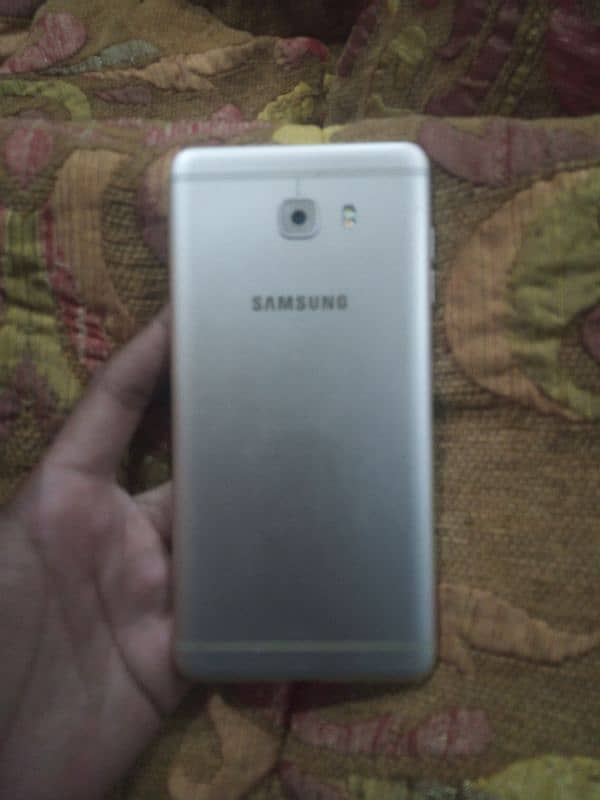 samsung c9 pro 4/64 1