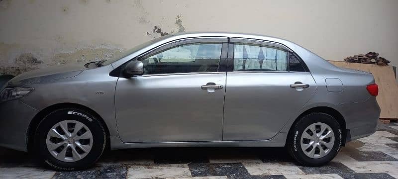 Toyota Corolla GLI 2010 4