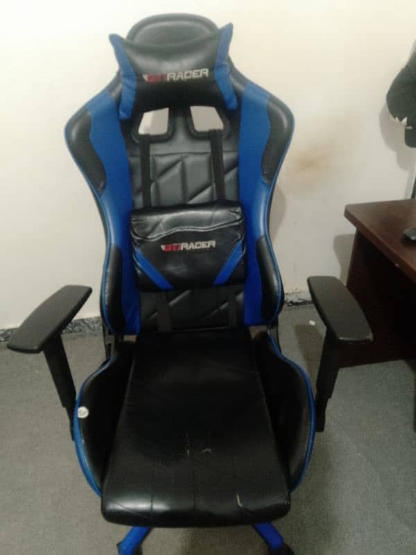 Gaming chair (price is negotiable) 0