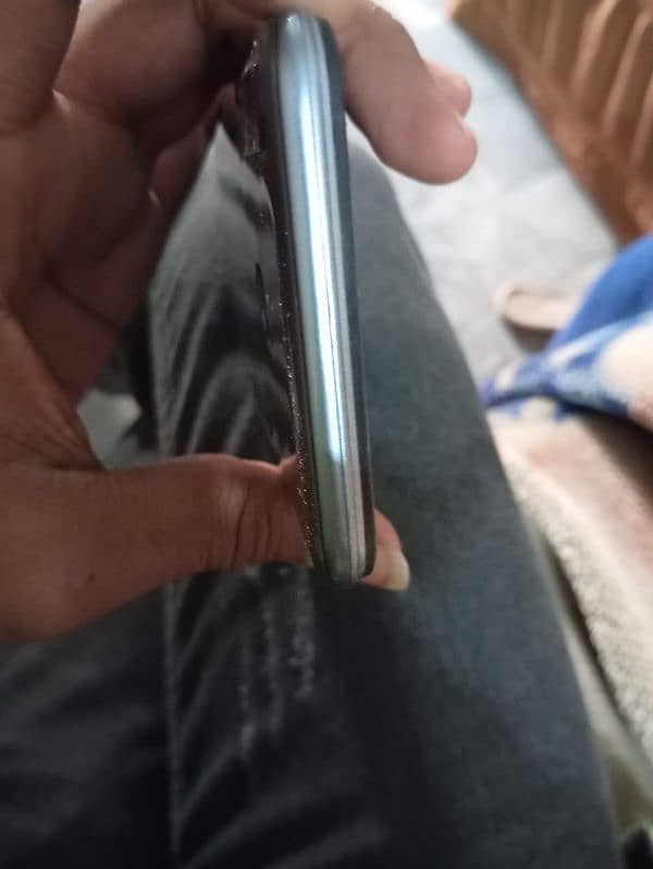 Infinix Hot 8 4/64 5