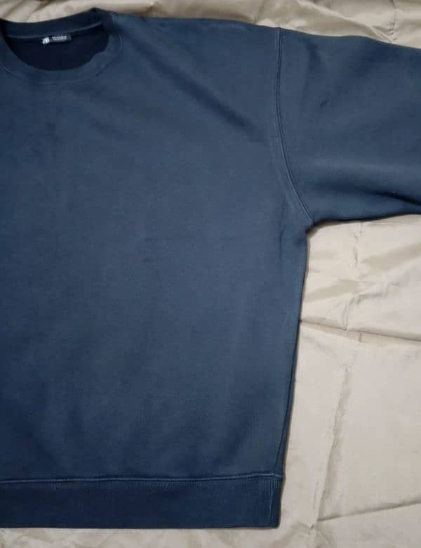 men's navy bule shirt sweatshirt from Zara 1