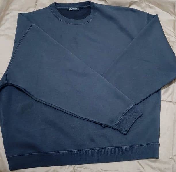 men's navy bule shirt sweatshirt from Zara 2