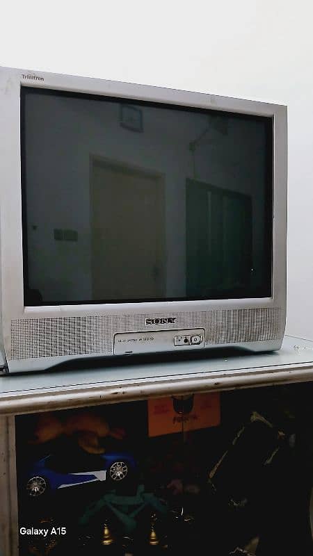 sony tv 21 inch and troly for sale 0