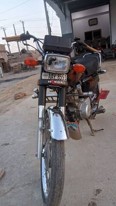 Honda CG 125 with clean condition and perfect engine