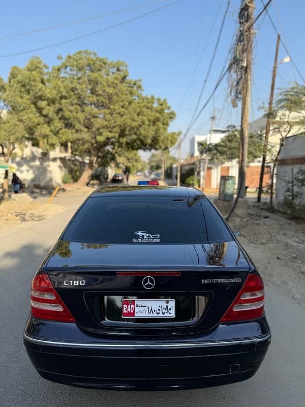 Mercedes Benz c180 Amg Brand new condition 4