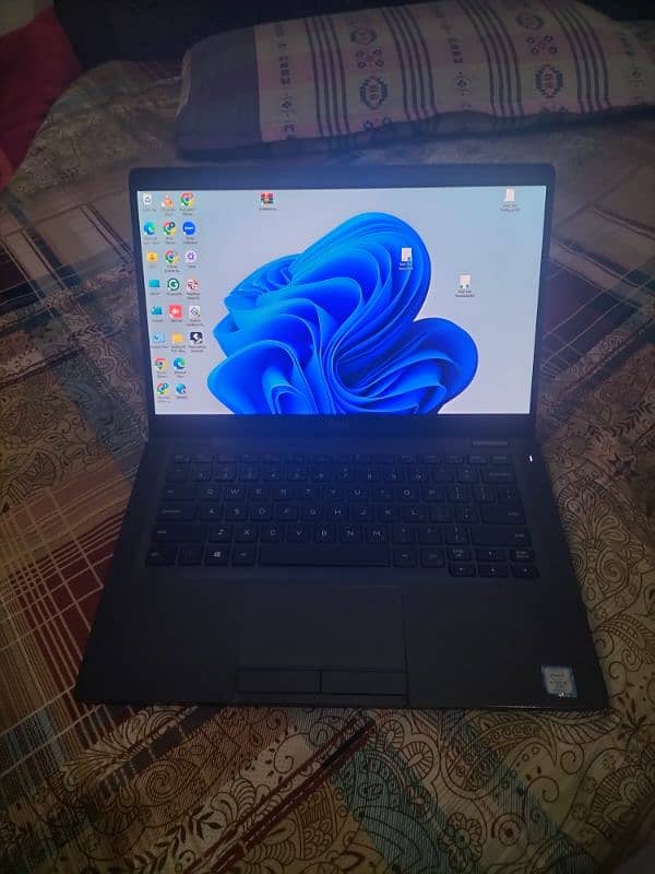 Dell laptop core i5 v pro 8th generation 2