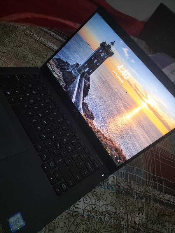 Dell laptop core i5 v pro 8th generation 3