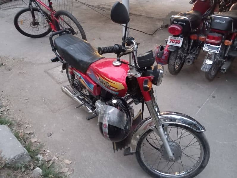 condition achi ha engine ka koi b kam nh ha 0