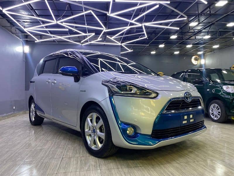 Toyota Sienta 2016 0