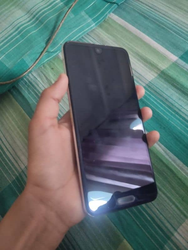 aquos r2 for sale 2