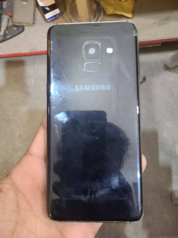 Samsung A8 0